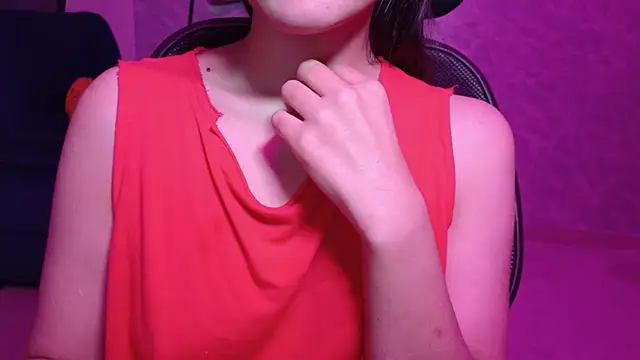 Snapshot of MidnightFlame chatting on September 13, 7:52 am MidnightFlame online show from September 13, 7:52 am