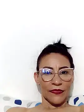 Snapshot of BarbaraMature chatting on January 11, 8:43 pm BarbaraMature online show from January 11, 8:43 pm