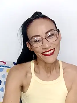 Snapshot of BarbaraMature chatting on January 7, 9:25 pm BarbaraMature online show from January 7, 9:25 pm