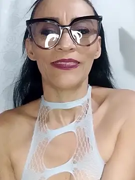 Snapshot of BarbaraMature chatting on November 14, 6:22 pm BarbaraMature online show from November 14, 6:22 pm