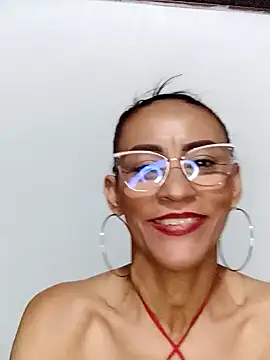 Snapshot of BarbaraMature chatting on January 12, 9:51 pm BarbaraMature online show from January 12, 9:51 pm