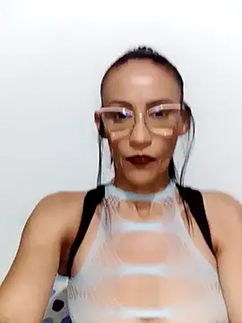 Snapshot of BarbaraMature chatting on January 10, 7:00 pm BarbaraMature online show from January 10, 7:00 pm