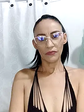 Snapshot of BarbaraMature chatting on March 16, 6:23 pm BarbaraMature online show from March 16, 6:23 pm