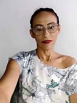Snapshot of BarbaraMature chatting on January 28, 6:49 pm BarbaraMature online show from January 28, 6:49 pm