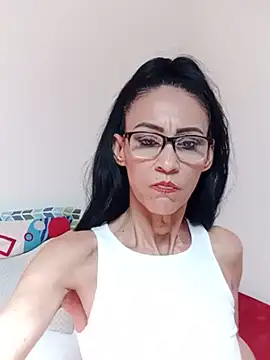 Snapshot of BarbaraMature chatting on July 3, 3:40 pm BarbaraMature online show from July 3, 3:40 pm