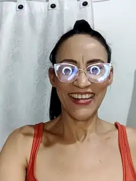 Snapshot of BarbaraMature chatting on March 14, 9:32 pm BarbaraMature online show from March 14, 9:32 pm