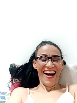 Snapshot of BarbaraMature chatting on January 8, 3:29 pm BarbaraMature online show from January 8, 3:29 pm