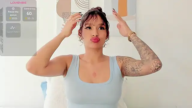 SeleneClark online show from February 17, 6:16 pm