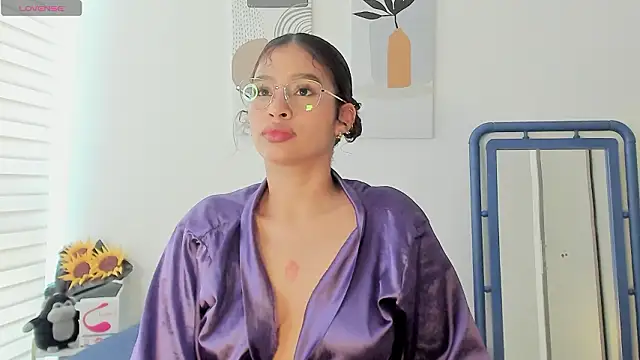 SeleneClark online show from March 4, 6:26 pm