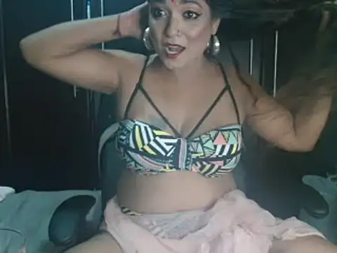 Snapshot of blzed420 chatting on February 7, 7:00 pm blzed420 online show from February 7, 7:00 pm