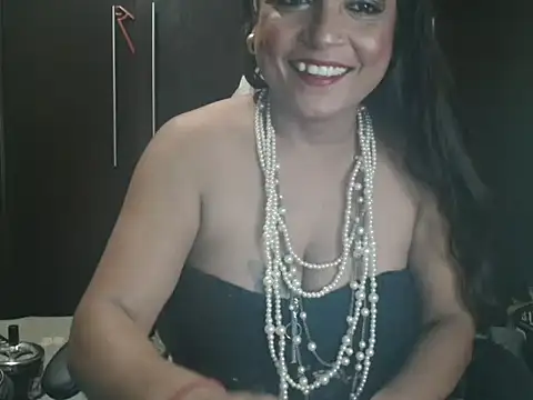 Snapshot of blzed420 chatting on May 31, 6:31 pm blzed420 online show from May 31, 6:31 pm
