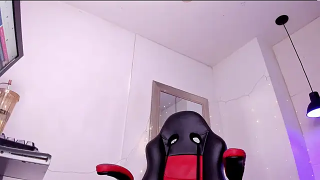 Snapshot of angel_hardy_dl chatting on November 18, 12:19 pm angel hardy dl online show from November 18, 12:19 pm