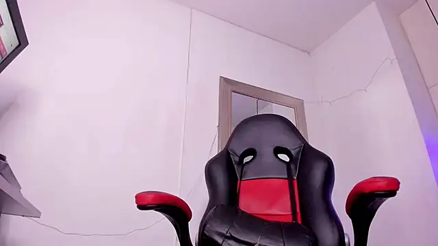 Snapshot of angel_hardy_dl chatting on November 25, 10:48 am angel hardy dl online show from November 25, 10:48 am