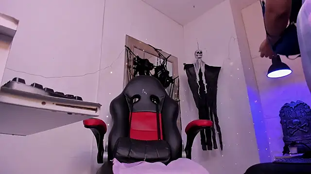 Snapshot of angel_hardy_dl chatting on October 20, 12:06 pm angel hardy dl online show from October 20, 12:06 pm