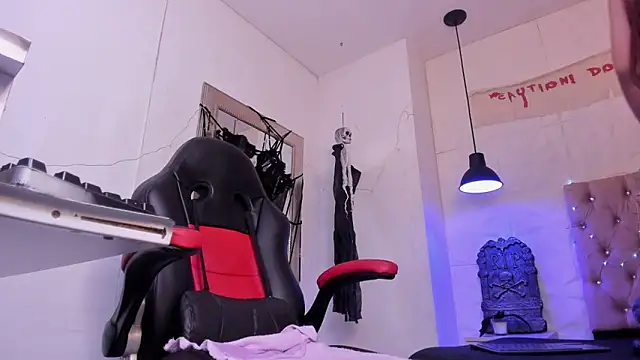 Snapshot of angel_hardy_dl chatting on October 15, 10:34 am angel hardy dl online show from October 15, 10:34 am