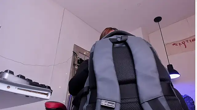 Snapshot of angel_hardy_dl chatting on October 10, 12:06 pm angel hardy dl online show from October 10, 12:06 pm