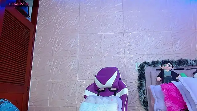 kendallsweet7 online show from January 16, 7:18 pm