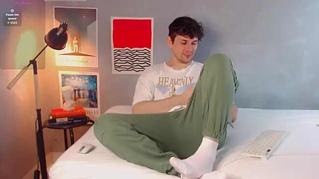 Snapshot of Elio555 chatting on November 7, 11:08 pm Elio555 online show from November 7, 11:08 pm