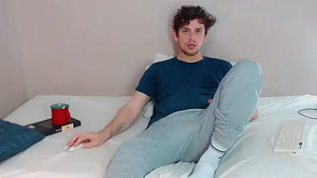 Elio555 online show from February 15, 9:39 pm