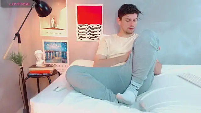 Snapshot of Elio555 chatting on October 21, 7:35 pm Elio555 online show from October 21, 7:35 pm