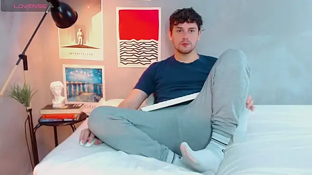 Snapshot of Elio555 chatting on October 19, 5:16 pm Elio555 online show from October 19, 5:16 pm