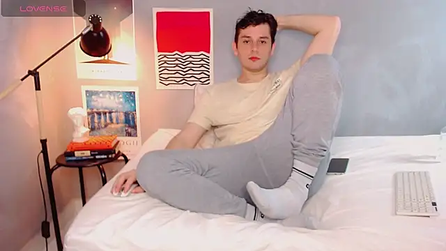 Snapshot of Elio555 chatting on October 30, 1:09 pm Elio555 online show from October 30, 1:09 pm