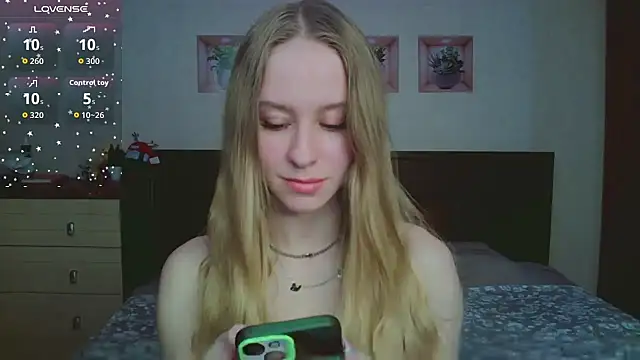 Lily  Devil online show from February 20, 3:03 pm