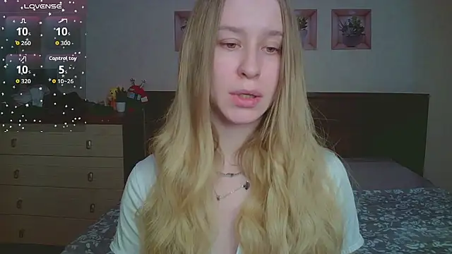 Lily  Devil online show from February 7, 12:35 pm