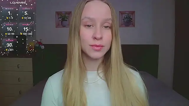 Lily  Devil online show from January 11, 3:30 pm