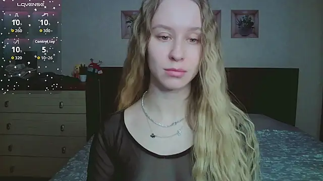 Lily  Devil online show from February 10, 12:48 pm