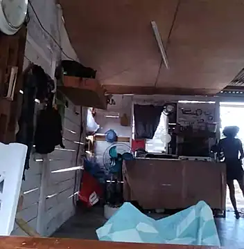 self-sufficientplay online show from November 17, 1:37 pm