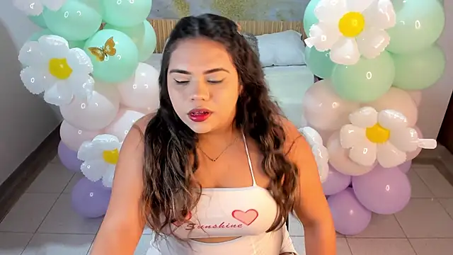 samy 19  online show from April 4, 11:06 am