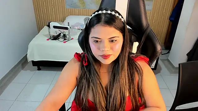 samy 19  online show from November 16, 11:15 am