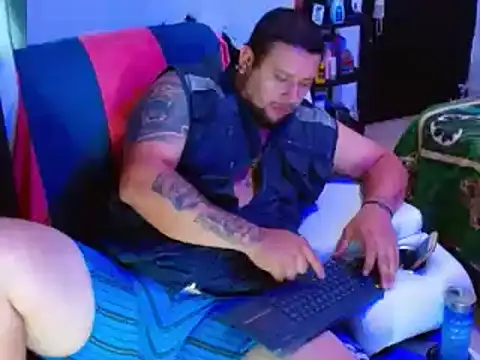 Snapshot of Michaell_Myerss_ chatting on March 7, 8:55 pm Michaell Myerss  online show from March 7, 8:55 pm