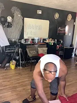 bigshh8 online show from November 10, 7:52 pm