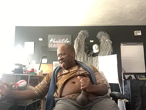 bigshh8 online show from February 6, 6:37 pm