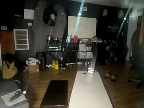 Snapshot of bigshh8 chatting on October 29, 3:38 am bigshh8 online show from October 29, 3:38 am