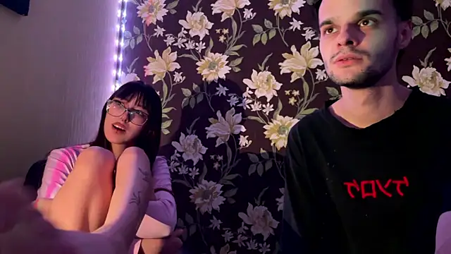 Snapshot of Psycho_dreams chatting on October 20, 10:21 pm Psycho dreams online show from October 20, 10:21 pm