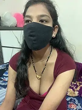 Snapshot of hottiess69 chatting on January 2, 2:43 am hottiess69 online show from January 2, 2:43 am