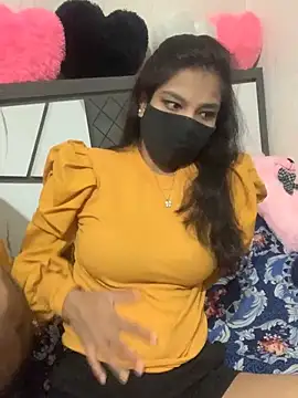 Snapshot of hottiess69 chatting on January 9, 5:22 pm hottiess69 online show from January 9, 5:22 pm