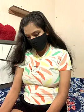 Snapshot of hottiess69 chatting on October 3, 8:32 pm hottiess69 online show from October 3, 8:32 pm