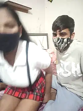 hottiess69 online show from February 26, 6:52 pm