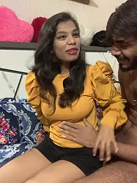 Snapshot of hottiess69 chatting on February 14, 7:02 pm hottiess69 online show from February 14, 7:02 pm