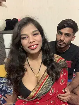 Snapshot of hottiess69 chatting on February 24, 9:00 am hottiess69 online show from February 24, 9:00 am