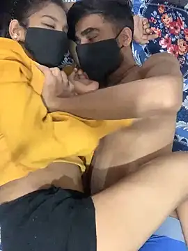 Snapshot of hottiess69 chatting on January 4, 6:51 pm hottiess69 online show from January 4, 6:51 pm