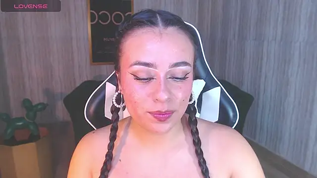 Snapshot of Georgina_1t chatting on March 13, 12:24 pm Georgina 1t online show from March 13, 12:24 pm