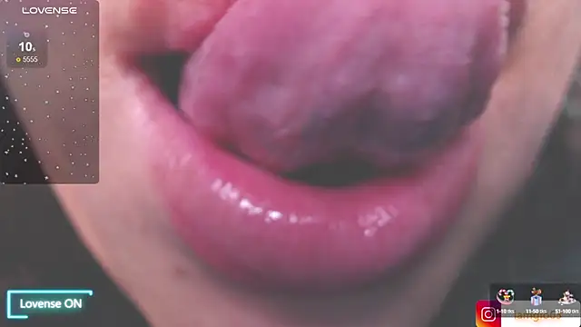 Snapshot of Georgina_1t chatting on February 21, 3:32 pm Georgina 1t online show from February 21, 3:32 pm