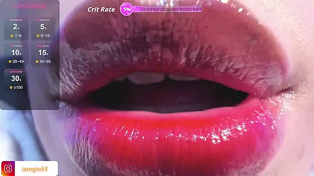 Snapshot of Georgina_1t chatting on October 14, 4:46 am Georgina 1t online show from October 14, 4:46 am