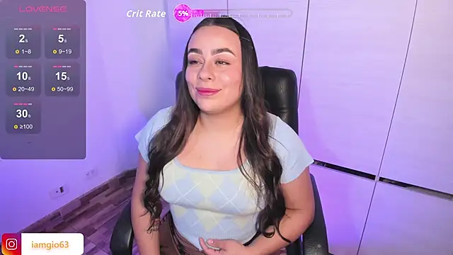 Snapshot of Georgina_1t chatting on October 6, 7:25 pm Georgina 1t online show from October 6, 7:25 pm