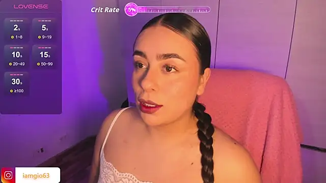 Snapshot of Georgina_1t chatting on October 2, 6:55 pm Georgina 1t online show from October 2, 6:55 pm